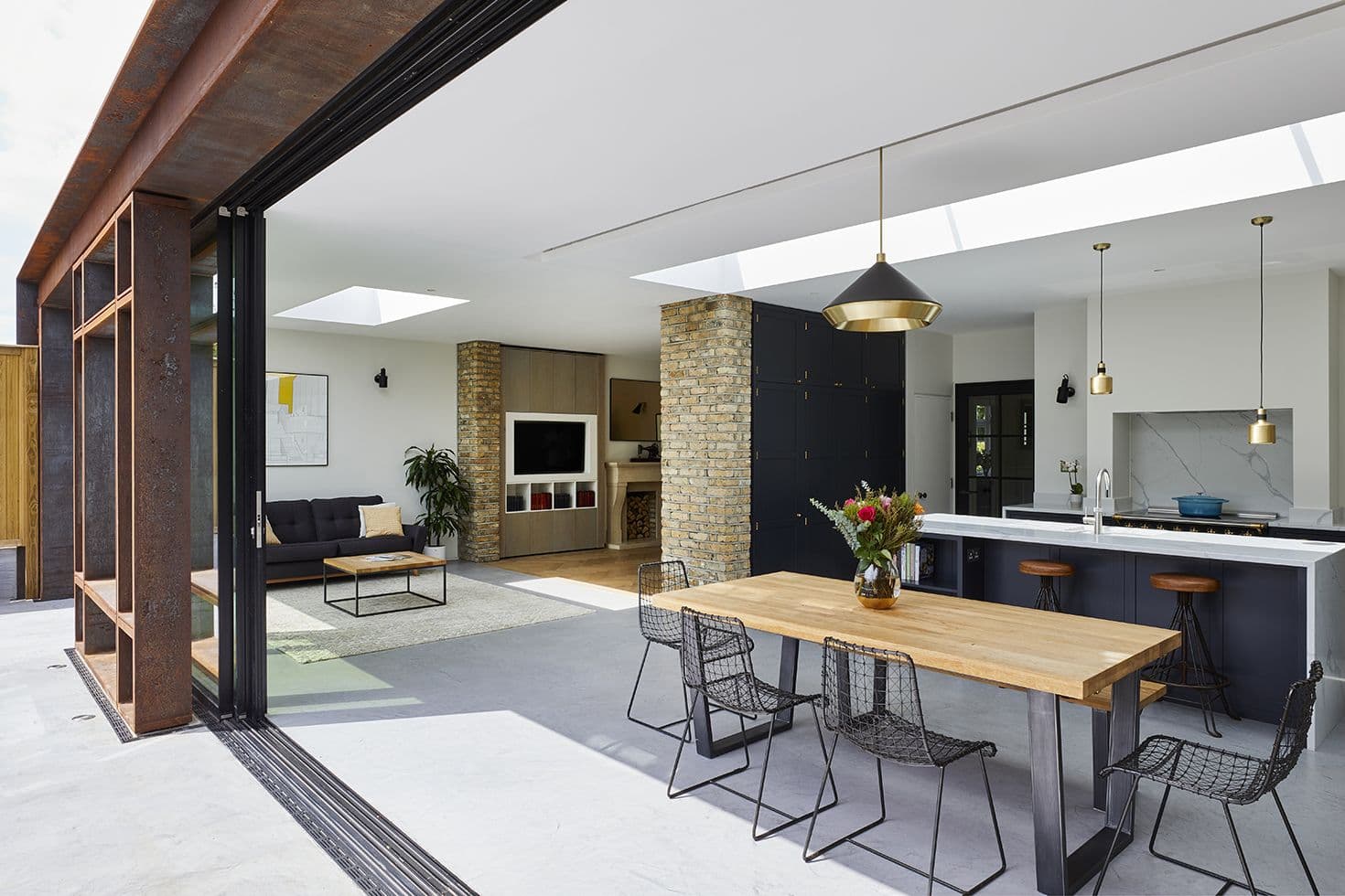 VILLA RENOVATION